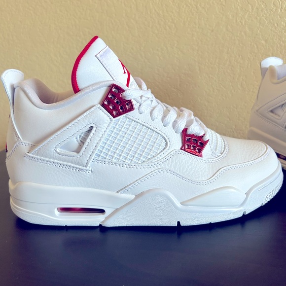 JORDAN 4 RED METALLIC  (selling on mercari,offer up) cannot sell on poshmark!! - Picture 1 of 11